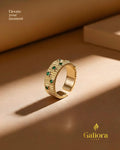 Emerald Curvy Textured Ring