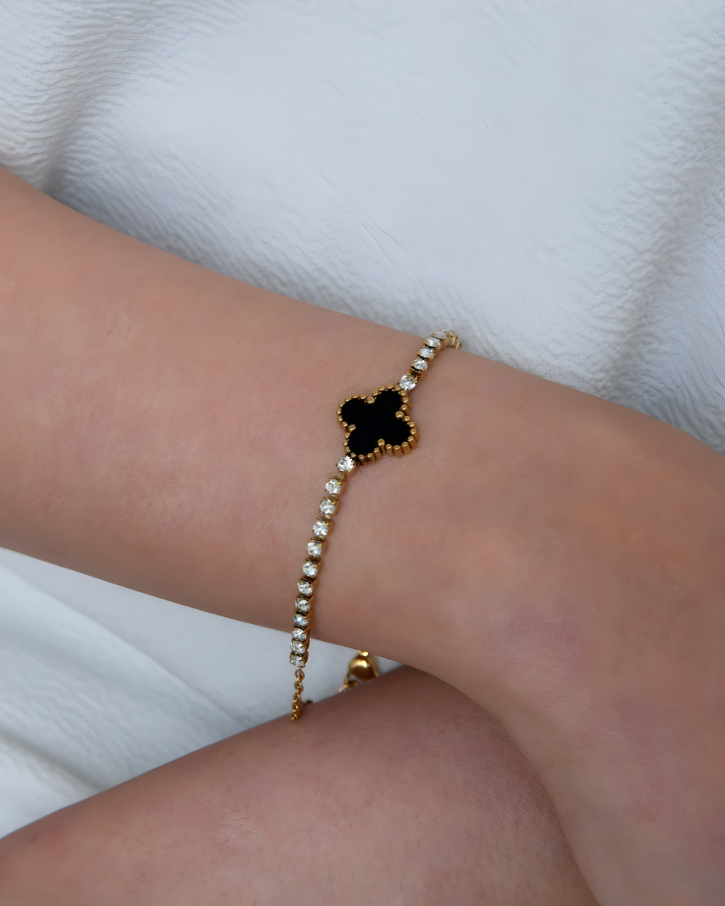 Midnight Clover Bracelet